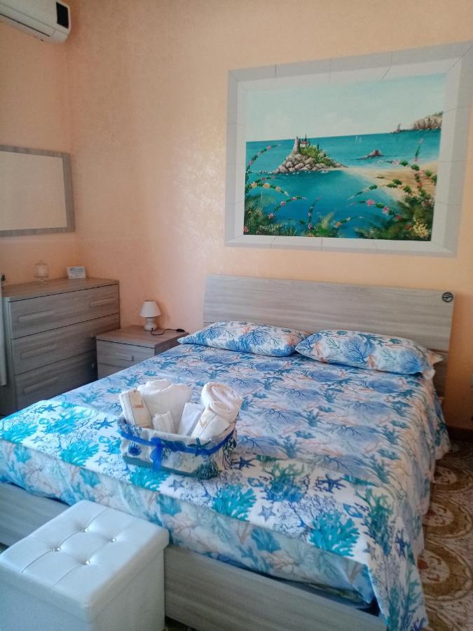 Beb I Delfini Di Casa Paola Acomodação com café da manhã Mascali Exterior foto