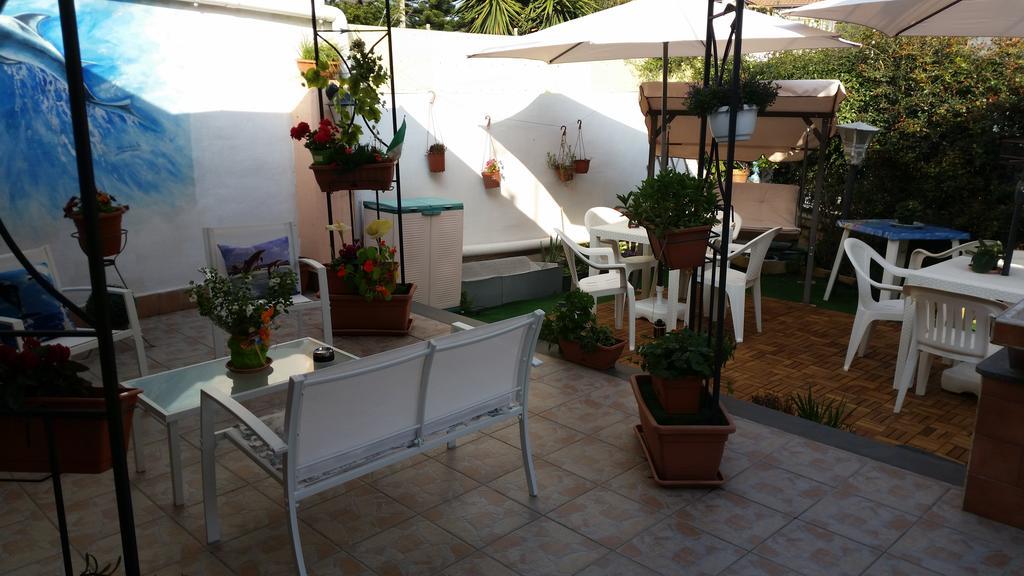 Beb I Delfini Di Casa Paola Acomodação com café da manhã Mascali Exterior foto