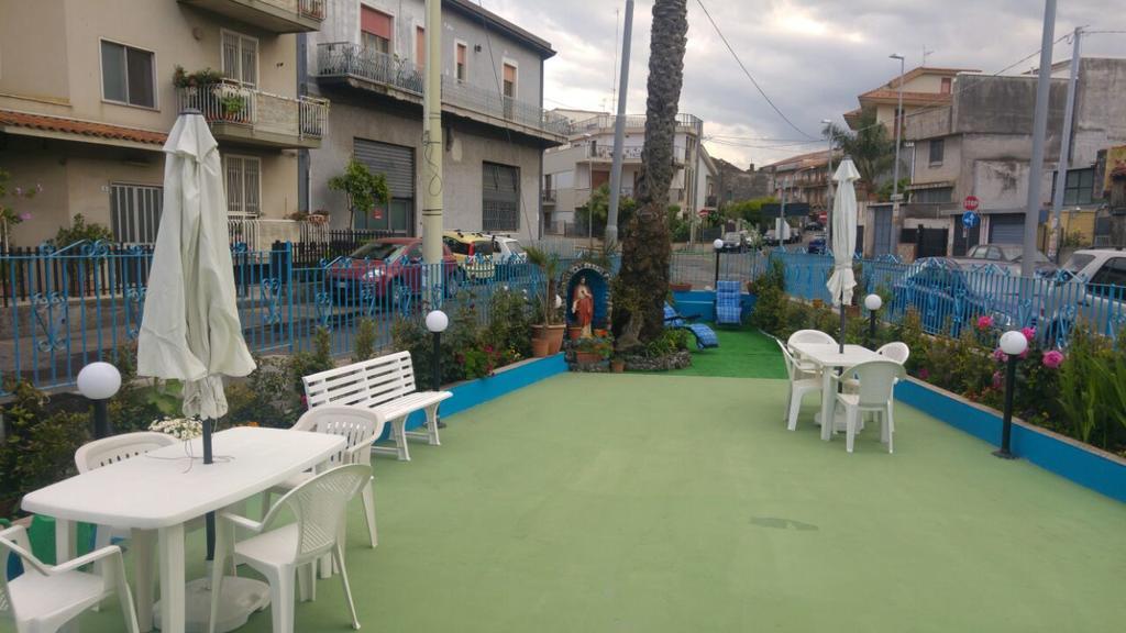 Beb I Delfini Di Casa Paola Acomodação com café da manhã Mascali Exterior foto